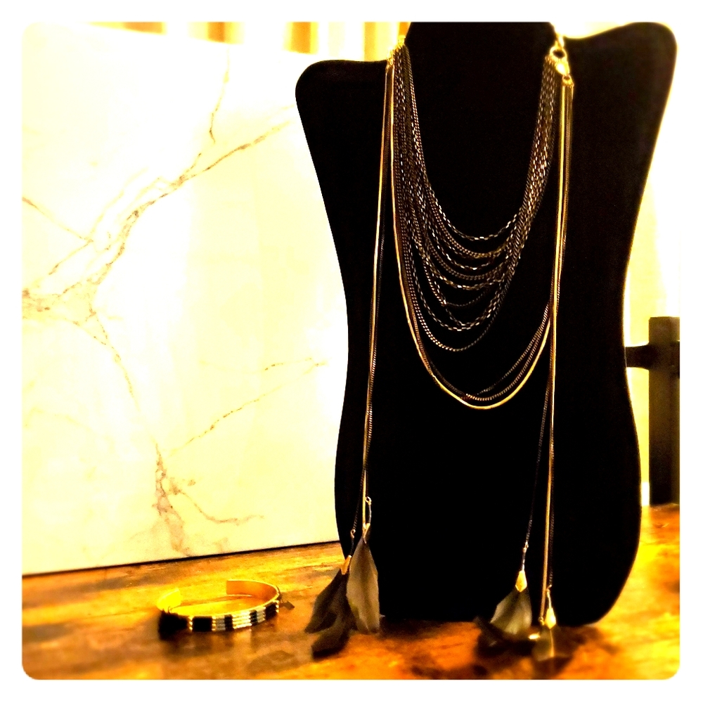 Gold/Black 2-in-1 Necklace & FREE Bracelet